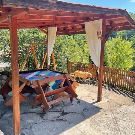 Sun House Ξενοδοχείο Τριάβνα Εξωτερικό φωτογραφία