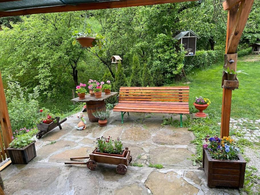 Sun House Ξενοδοχείο Τριάβνα Εξωτερικό φωτογραφία